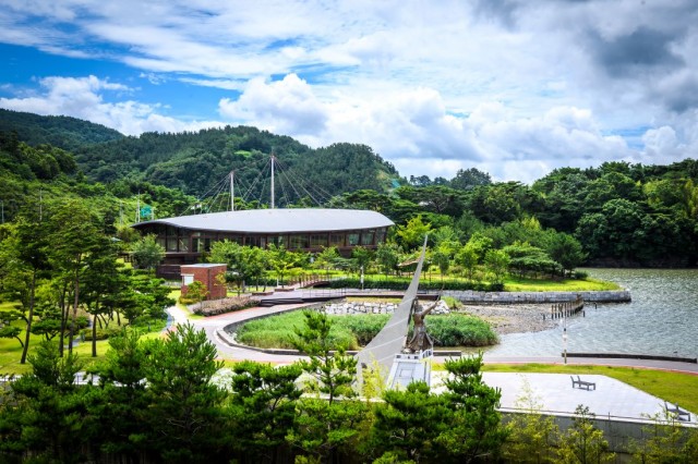 남해이순신바다공원2 남해이순신바다공원2.jpg