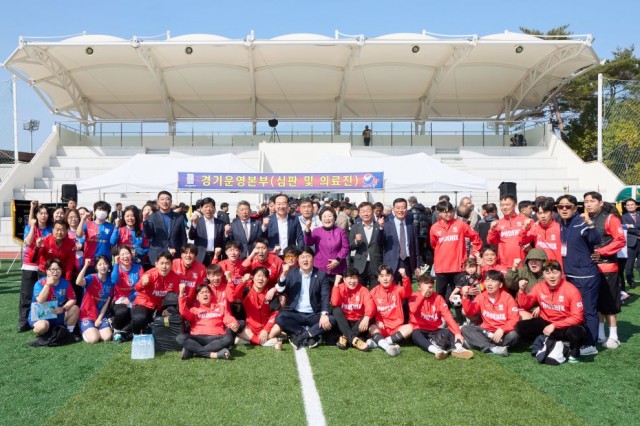 3 3. 30 - 통영시 제10회 경상남도축구협회장기 동호인 축구대회 성황리 개최.jpg