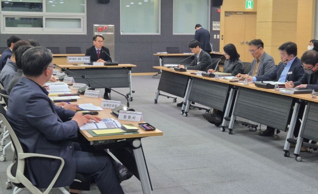 북극항로대응TF킥오프회의(2) 북극항로대응TF킥오프회의(2).jpg