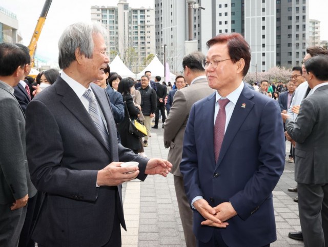 김해시립김영원미술관개관식(1) 김해시립김영원미술관개관식(1).jpg