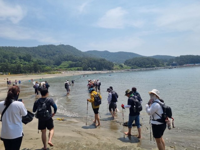 3-5 고성군, 코리아둘레길 ‘2026 걷기여행길 프로그램’ 운영… 웰니스 관광 본격화 [자연인로드].jpg