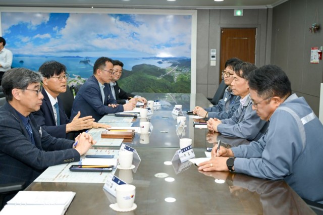 관련사진(거제시, 삼성중공업과 지역인재 육성 및 청년채용 확대 간담회 개최)(2).jpg