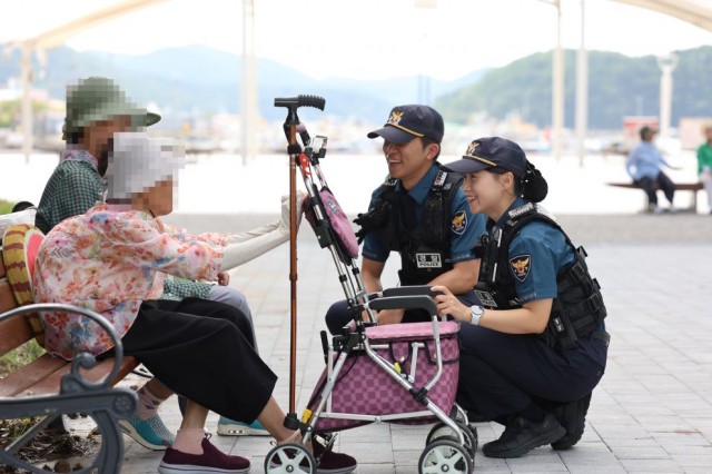 사진(통영경찰서-주민 밀착형 맞춤 치안).jpg
