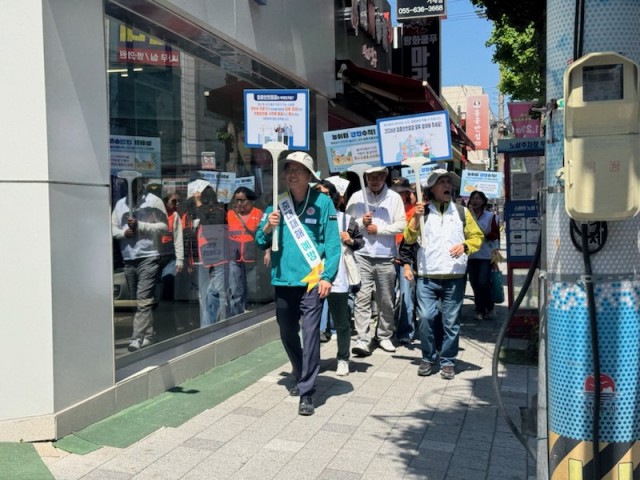 관련사진(거제시, 2026년 집중안전점검 정책 홍보 및 중대재해예방을 위한 안전 캠페인 전개2).jpg
