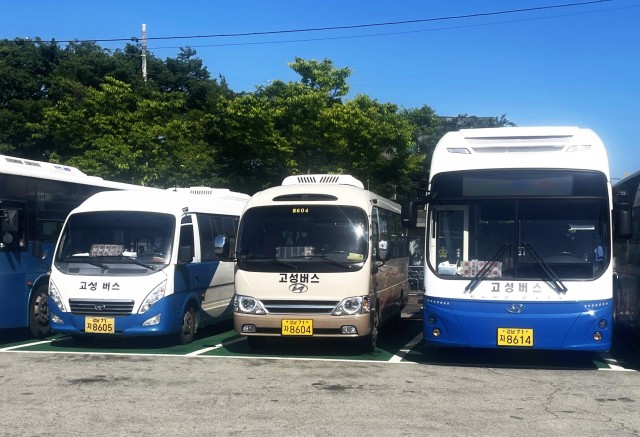 2 고성군, 여객·전세버스 안전장치 전수 점검 실시 “버스 화재 초기 대응 강화… 군민 생명과 안전 지킨다”.jpg