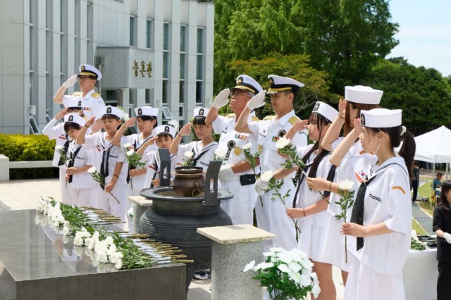 6. 8. - 통영시, 제71주년 현충일 추념식 거행 3.jpg