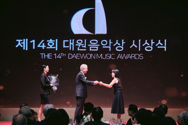 6. 11. - 통영국제음악제 예술감독 진은숙 제14회 대원음악상 대상 수상 1.jpg