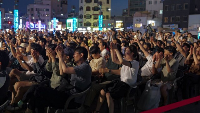 6. 22. - 통영시 ‘뮤직웨이브’자전거 탄 풍경 공연 성료 4.jpg
