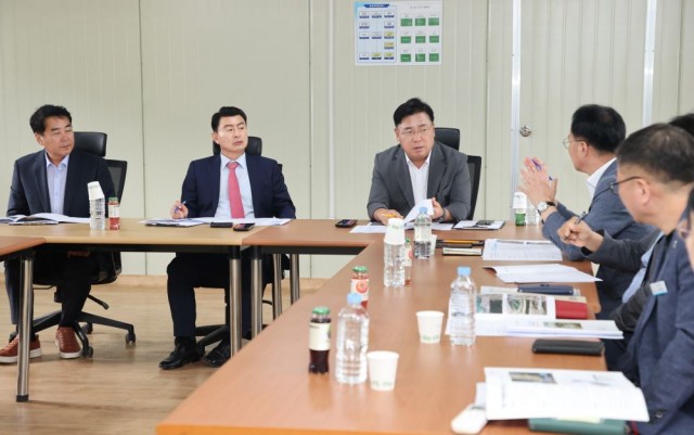 의령+부림일반산업단지+방문+사진+(1).jpg