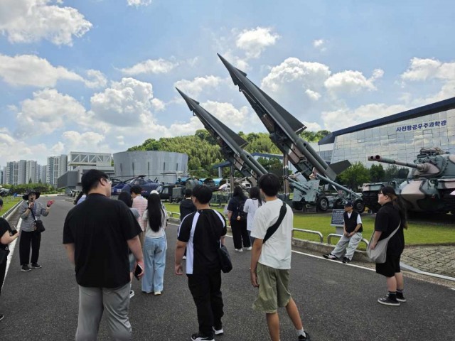 관련사진(거제대학교RISE추진사업단 연계 학교 밖 청소년 진로캠프 실시1).jpg