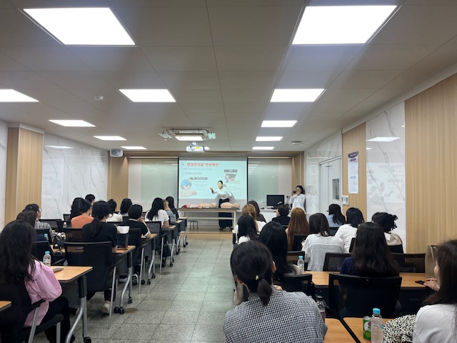 관련사진(거제시보건소，거제대학교와 협력 일반인 심폐소생술및응급처치교육 실시1).jpg