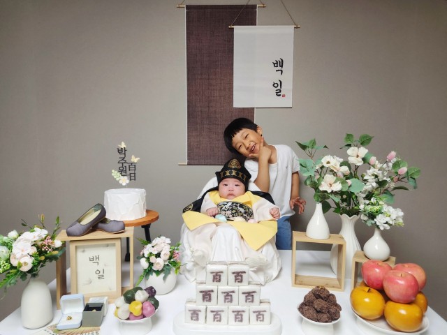관련사진(“백일(돌)상 무료 대여 큰 호응”... 거제시육아종합지원센터， 이용자 만족도 높아2).jpg