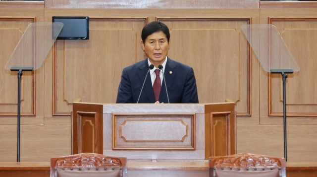 7. 7. - 제10대 통영시의회 전반기 원구성을 위한 최초집회 개회 1(의장 전병일 의원).jpg