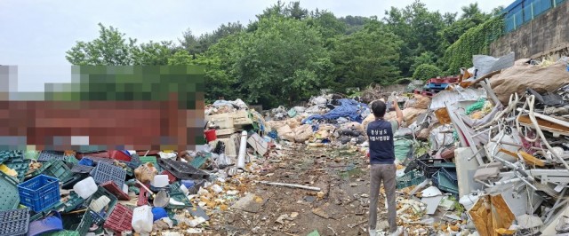 방치된혼합폐기물.jpg