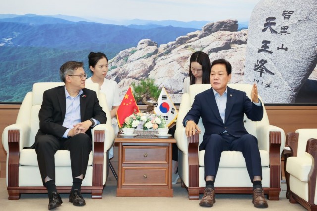 0713+박완수+지사_+천르뱌오+주부산중국총영사+접견+(2).jpg