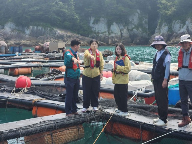 고수온+현장+점검+사진2.jpg