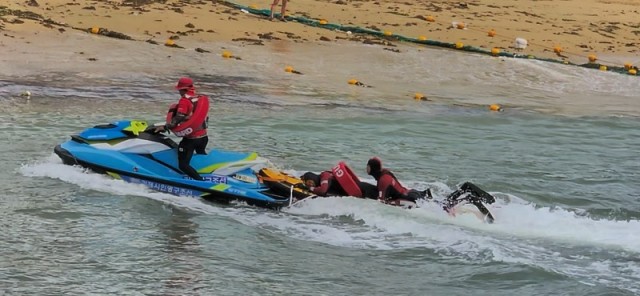 관련사진(거제시, 해수욕장 안전사고 대비 유관기관 합동훈련 실시4).jpg