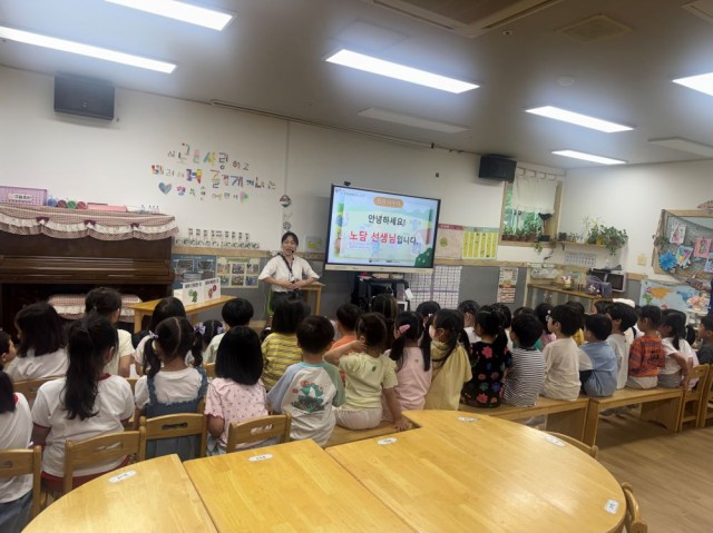 관련사진(거제시보건소, 2026년 찾아가는 유아 흡연위해예방교실 실시) 관련사진(거제시보건소, 2026년 찾아가는 유아 흡연위해예방교실 실시).jpg