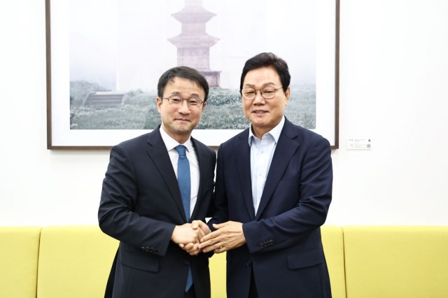0724+박완수+도지사_+국회찾아+2대+특별법+조속제정+건의(4).jpg