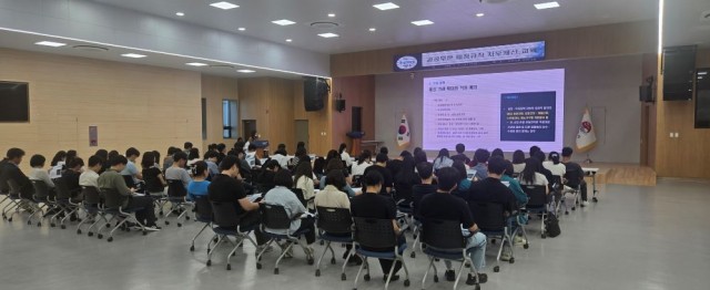 관련사진(거제시, 공공부문 비정규직 처우개선 교육 가져2).jpg