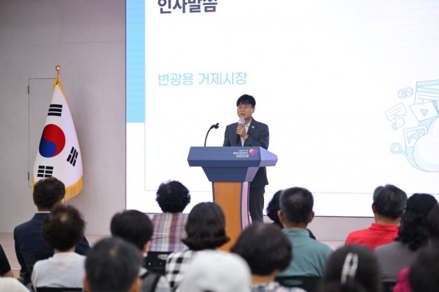관련사진(거제시, 고독사 예방 위한 민‧관 안전망 강화 나서2).jpg