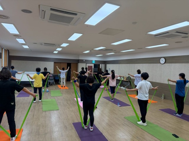 관련사진(50 근육테크탄탄바디2기 운동교실 성황리에 마무리1).jpg