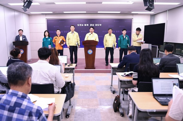 가뭄+고수온+대응+브리핑+사진+(2) 가뭄+고수온+대응+브리핑+사진+(2).jpg