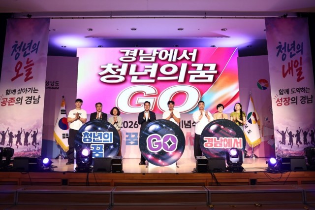 기념+퍼포먼스+(1).jpg