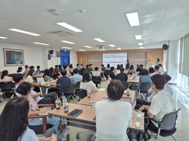 9. 17. - 통영시 교육혁신선도지역 공모에 민·관·학 원팀으로 지역 역량 결 2(9.4 통영교육지원청 공청회 개최).jpg