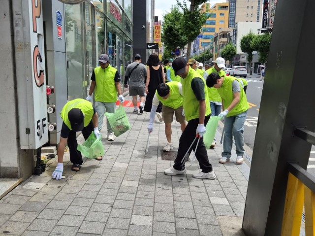 관련사진(이방인’에서 ‘이웃’으로… 거제에서 함께 살아가는 외국인 노동자들) (1).jpg